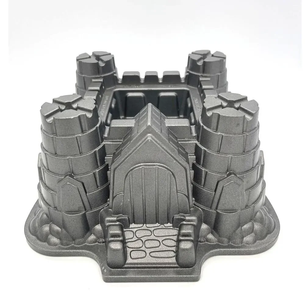 Nordic Ware Cast Aluminum Castle Bundt Cake 10 Cup Baking Pan USA